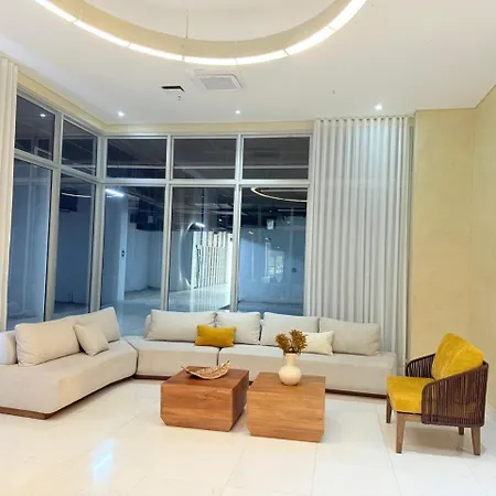 Apartasuit Beach, Barrio Crespo Cerca Del Aeropuerto Aparthotel 3*