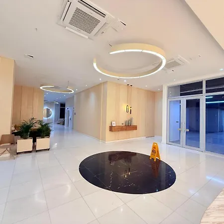 Apartahotel Apartasuit Beach, Barrio Crespo Cerca Del Aeropuerto 3*