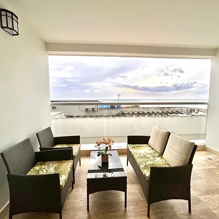 Apartasuit Beach, Barrio Crespo Cerca Del Aeropuerto 3*