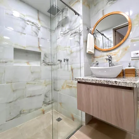 Apartasuit Beach, Barrio Crespo Cerca Del Aeropuerto Apartahotel Cartagena