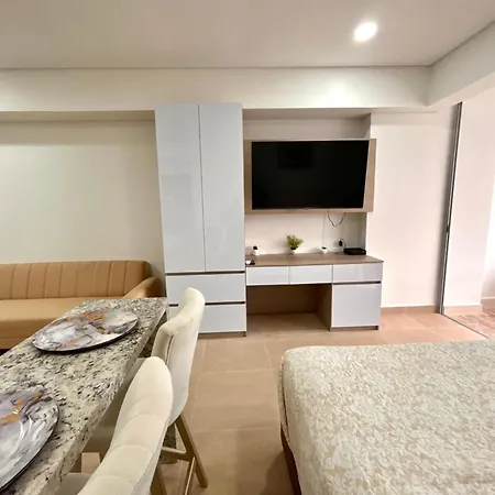 Apartasuit Beach, Barrio Crespo Cerca Del Aeropuerto 3* Cartagena